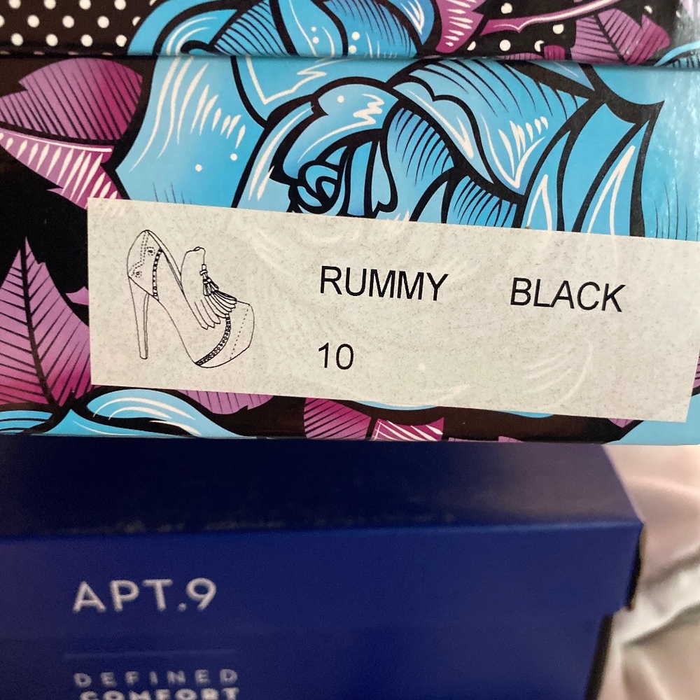 Taylor Says Rummy black
